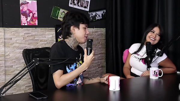 Só deposita a buceta de primeira, odeia sexo casual e nunca contratou sexo virtual – DJ Rafa Loira e Mateus Hwang (SHEER/RED)