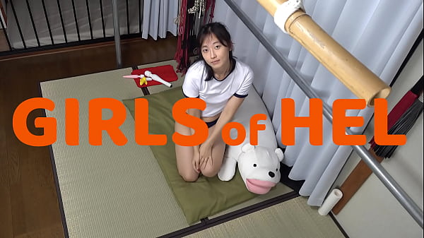 I play with myself while stepdad is away – real female orgasm